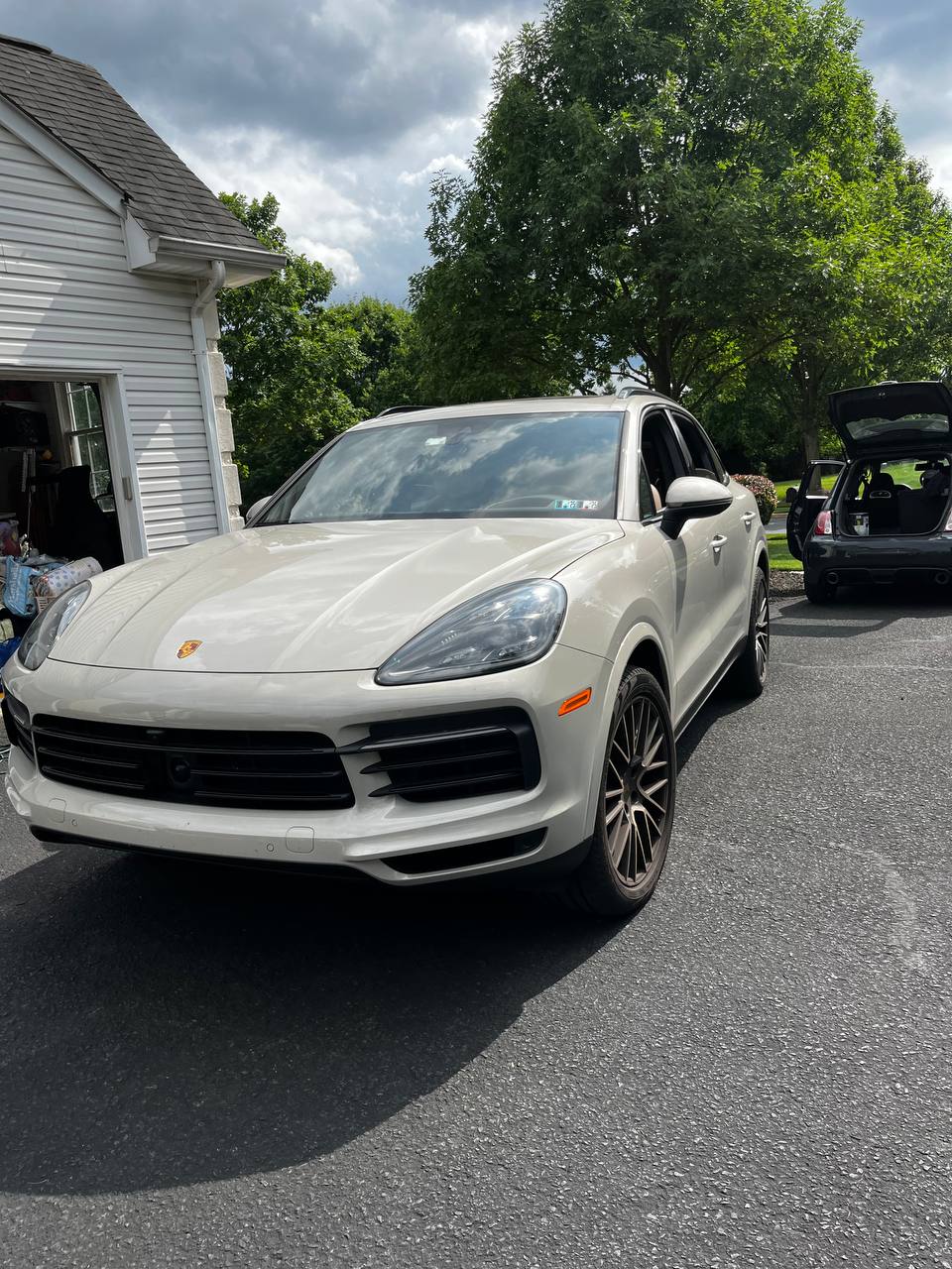 express auto detail in bucks county after exterior detail on porsche using mobile detailing service